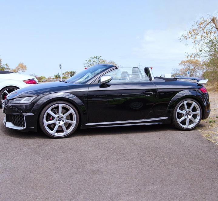 Service de rachat de voitures de prestige.