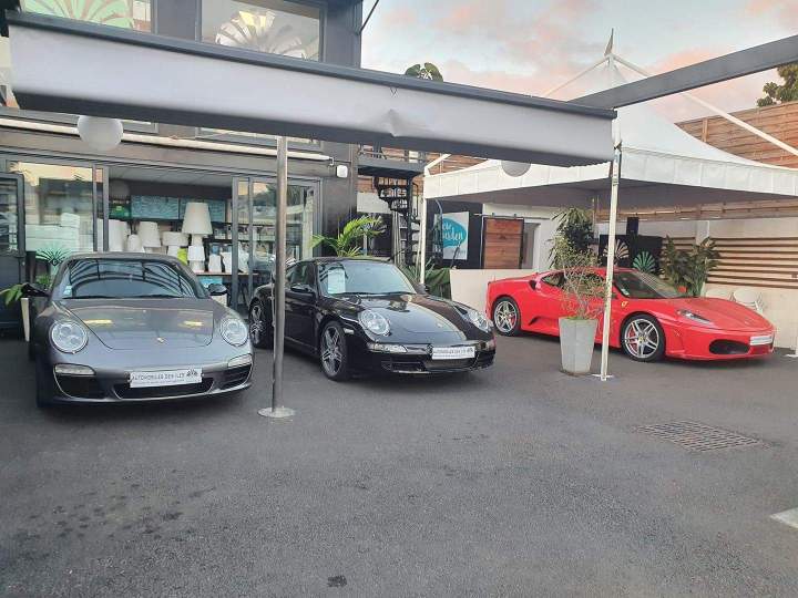 Achat et revente de Ferrari à La Réunion