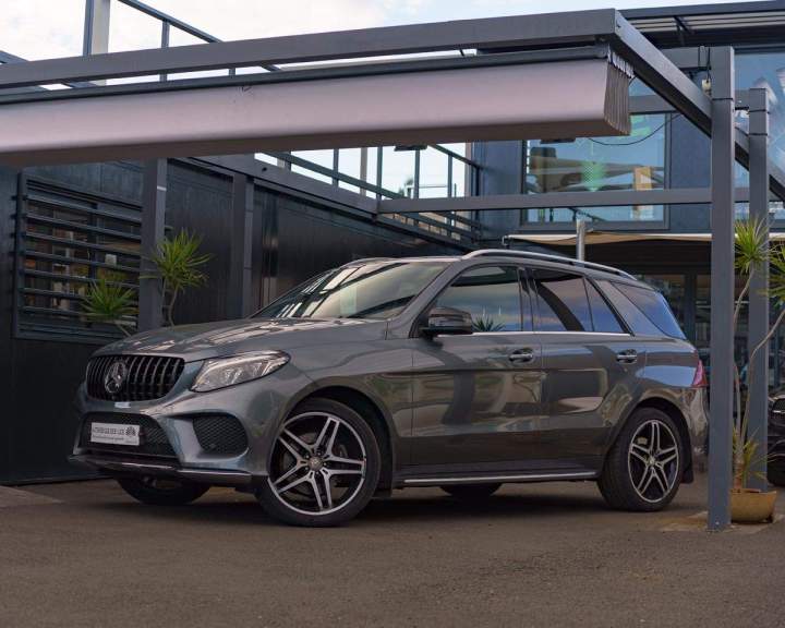 Importateur véhicules haut de gamme d'occasion La Réunion